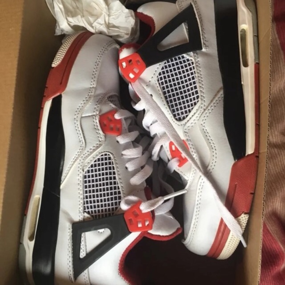 Jordan 4s - Picture 2 of 5